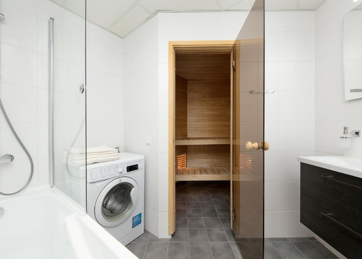 Cozy Lootsi Residence With Sauna And Balcony - Tallinn City Centre Buitenkant foto